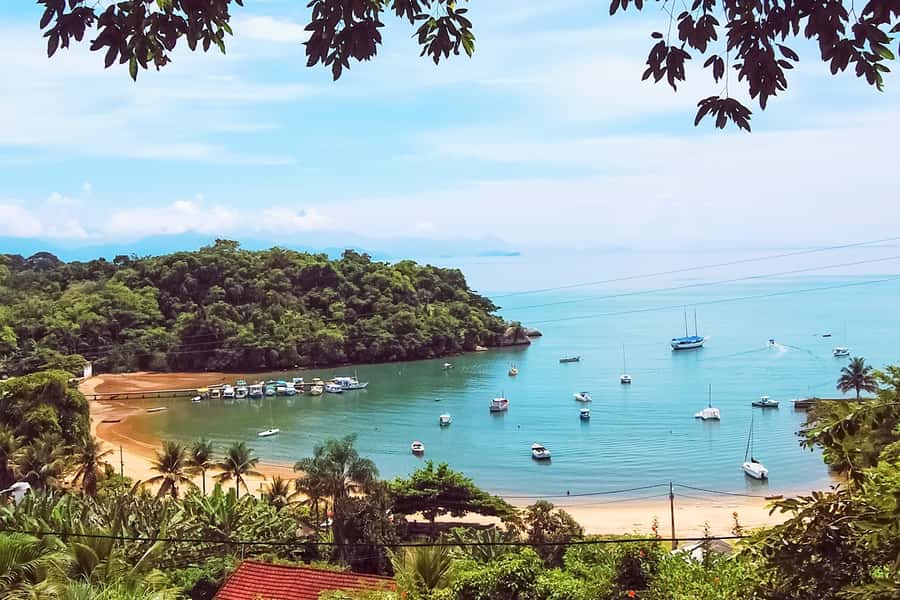 Paraty: Schooner Boat Tour with Beaches and Snorkeling - Lula da Praia and the first swim