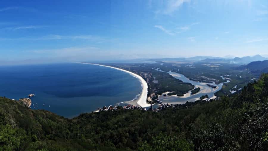 Pedra do Telégrafo Hike and Beach Full-Day Tour - Key points at a glance
