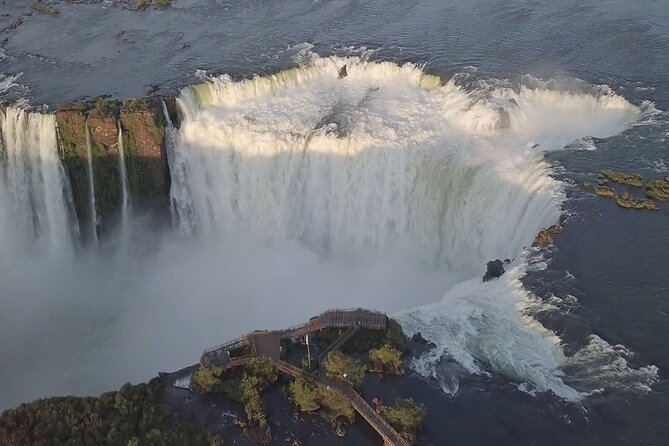 Private Day trip: Both sides of Iguazu Falls - A private vehicle makes the border crossing easier