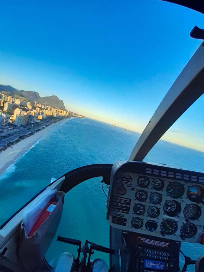 Private Helicopter tour - Rio de janeiro in 20min - Barra da Tijuca and the first coastal views