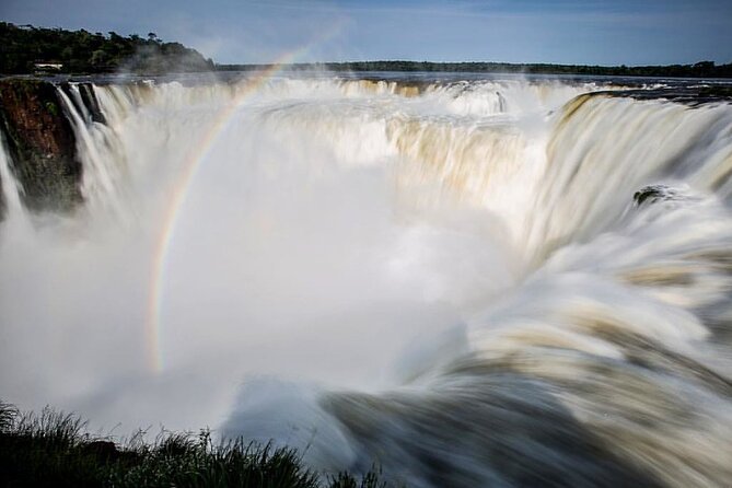 Private Tour Argentinean side of Iguazu Falls - Leaving Foz do Iguacu and crossing into Argentina