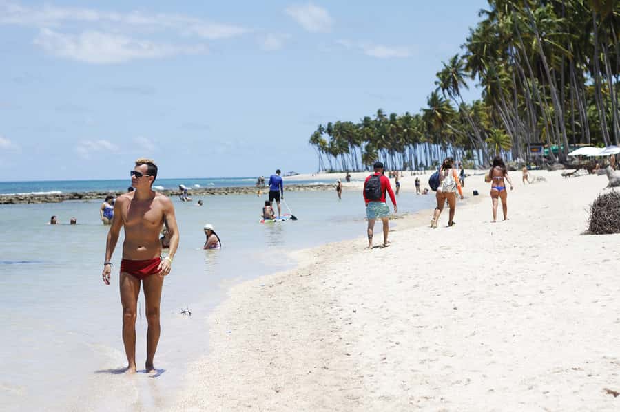 Recife: Carneiros Beach Day Tour - Getting settled at Bora Bora restaurant