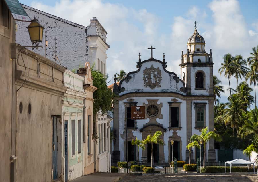 Recife: City Tour Recife & Olinda - São Bento Basilica and the first taste of Baroque art