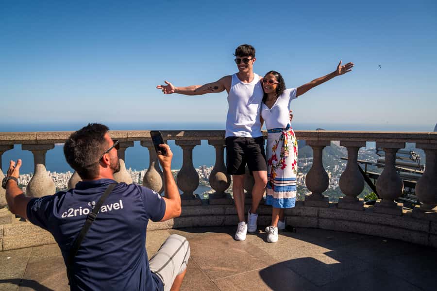 Rio: Christ the Redeemer & Selarón Steps Half-Day Tour - Timing, weather, and the half-day compromise