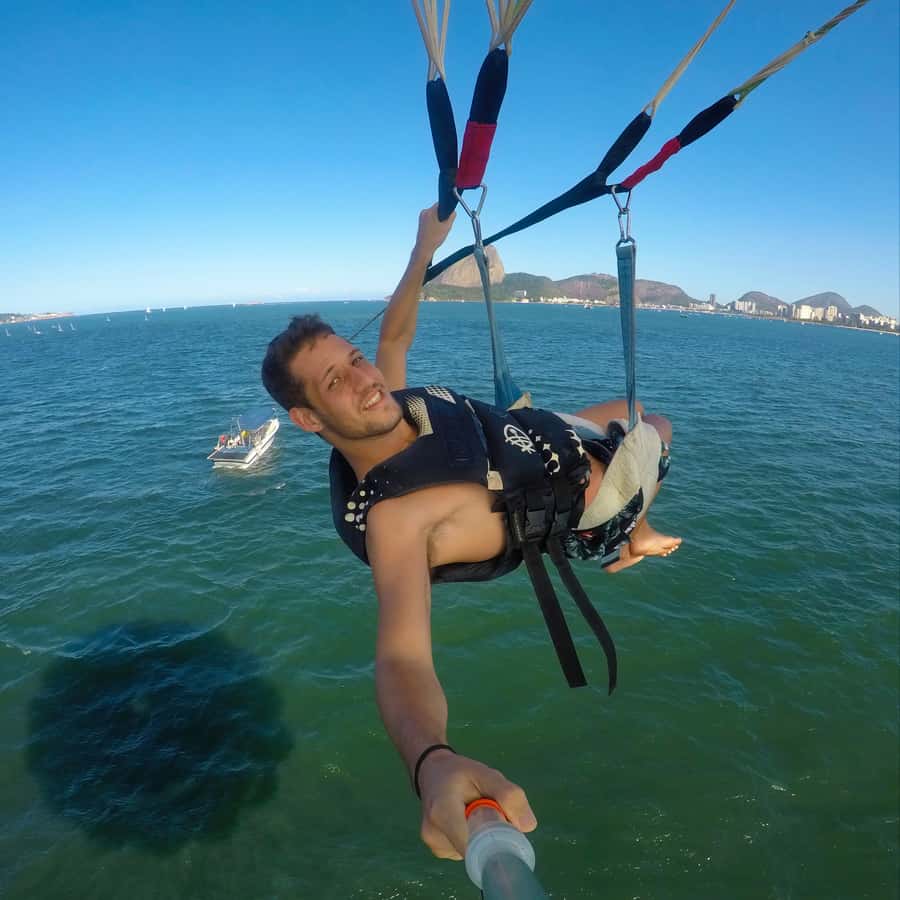 Rio de Janeiro: 2-Hour Boat Trip with Parasailing - Rising above Urca, Niterói, or another chosen route