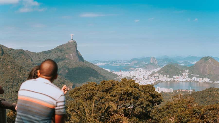 Rio de Janeiro: 4-Hour Botanical Garden & Tijuca Forest Tour - São Conrado beach and the ride back
