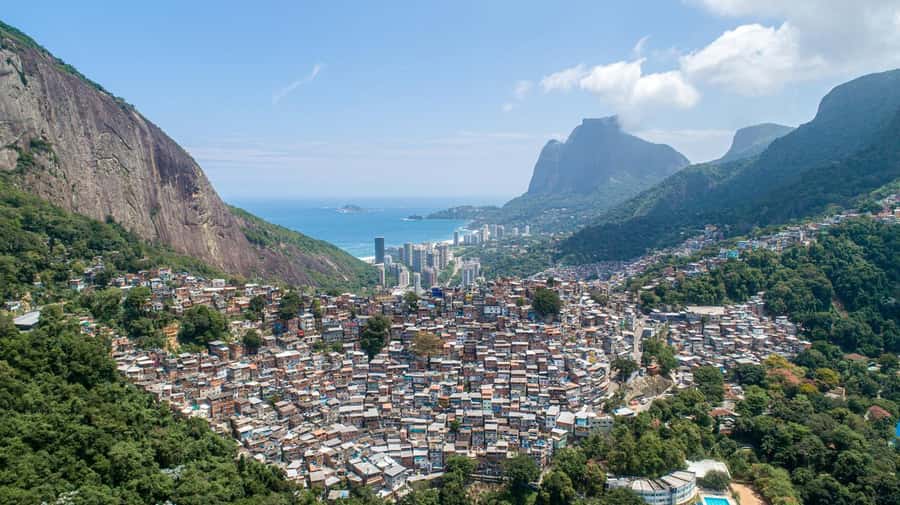 Rio de Janeiro: 4-Hour Guided Tour of Rocinha Favela - Entering Rocinha from Rio’s South Zone