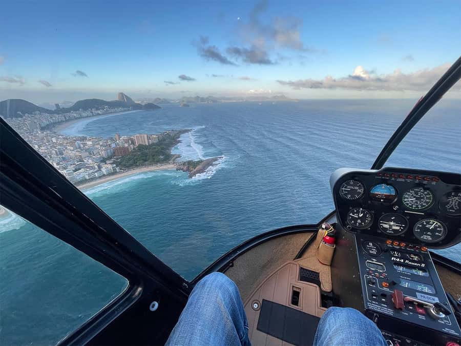 Rio de Janeiro: 45-Min Helicopter Tour with Transfer - Rio from the sky, from Sugarloaf to Christ the Redeemer