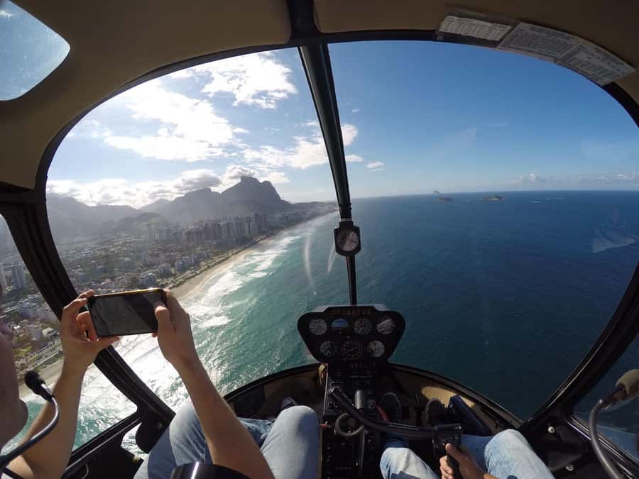 Rio de Janeiro: 45-Min Helicopter Tour with Transfer - Christ the Redeemer is the main event