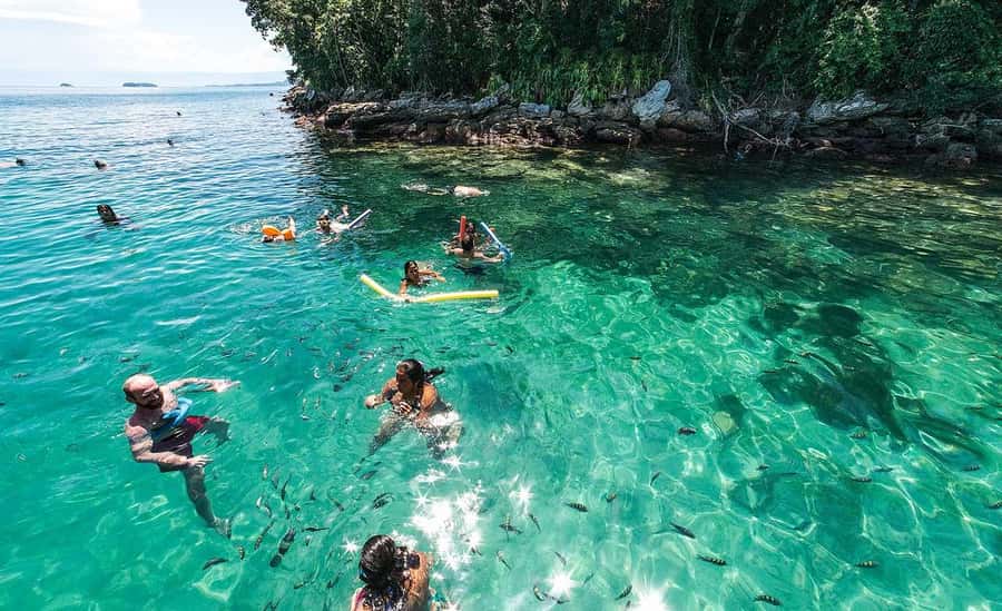 Rio de Janeiro: Angra dos Reis and Ilha Grande Full-Day Tour - Praia de Araça, Cataguases, and the small-island stops