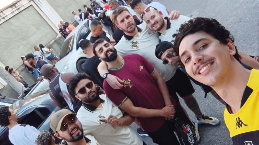 Rio de Janeiro: Attend a Vasco da Gama game with local guide - Pre-match beers, churrasco, and Vasco stories
