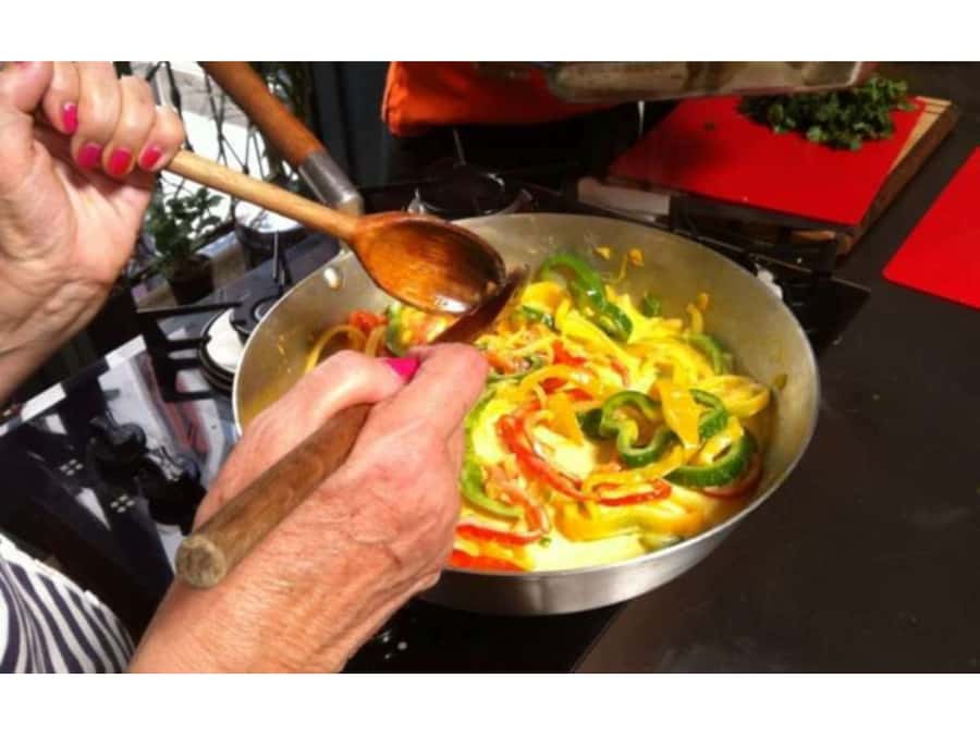 Rio de Janeiro: Brazilian Cooking Class in Rio de Janeiro - Starting with Brazilian snacks and drinks