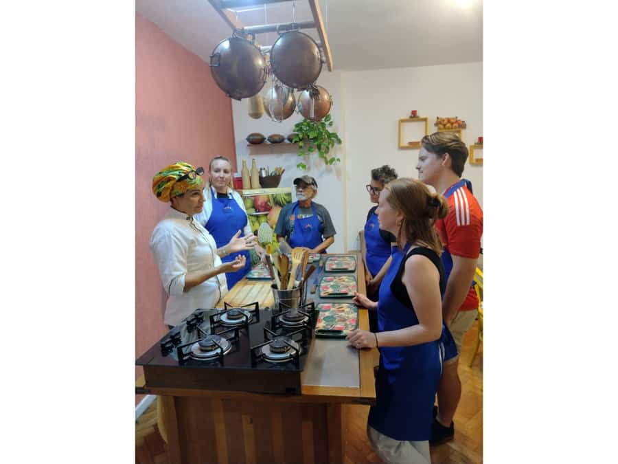 Rio de Janeiro: Brazilian Cooking Class in Rio de Janeiro - Group size, languages, and the pace of the class