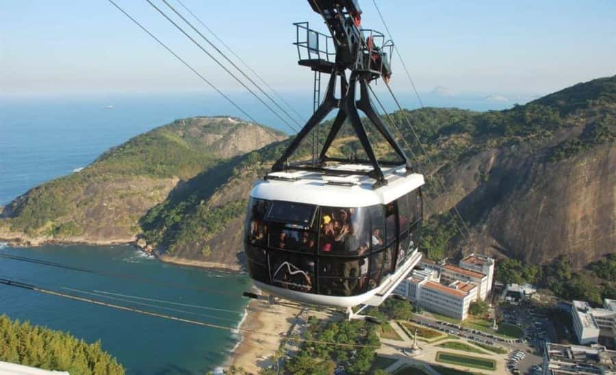 Rio de Janeiro: Christ the Redeemer and Sugarloaf Tour with… - How the guides shape the experience