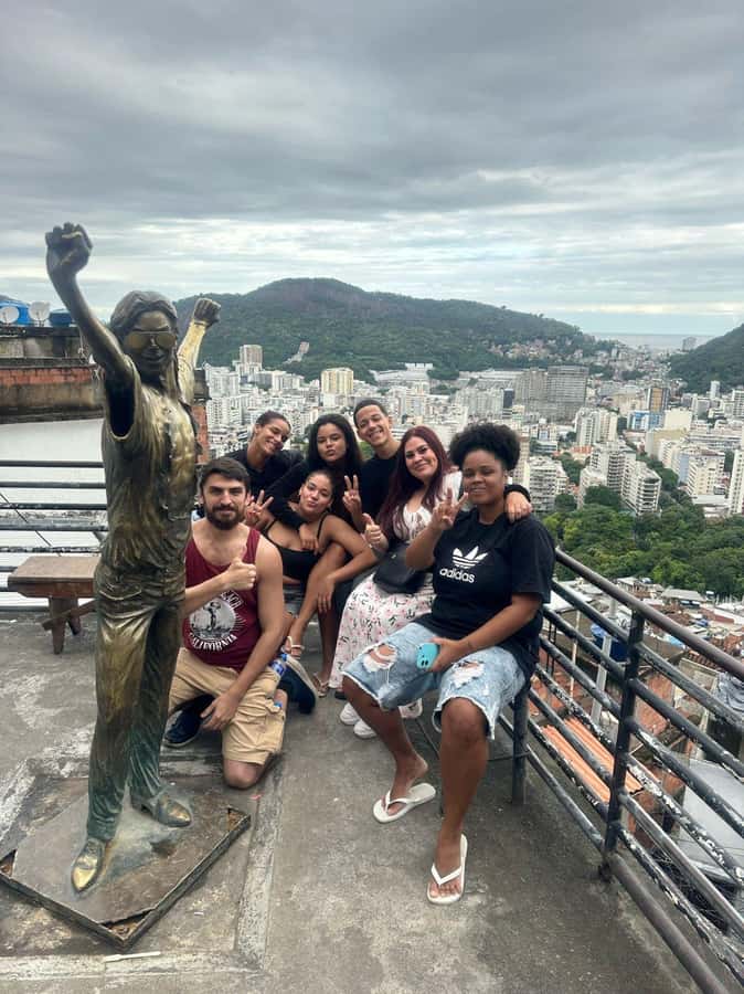 Rio de Janeiro: Favela Santa Marta Top Tour with Local Guide - Safety, comfort, and the right mindset