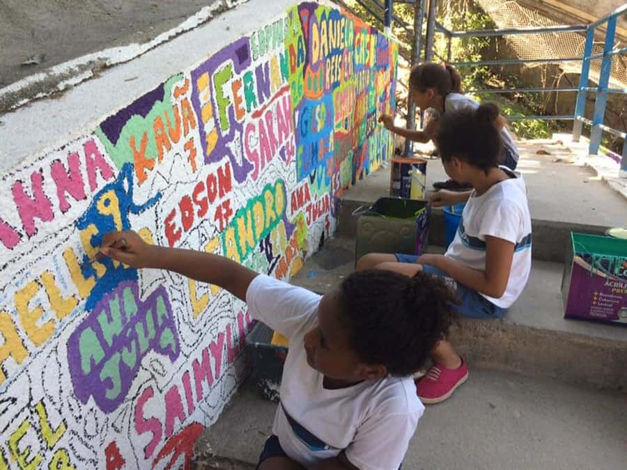 Rio de Janeiro: Favela Santa Marta Tour with Resident Guide - Starting at R. São Clemente and entering Santa Marta