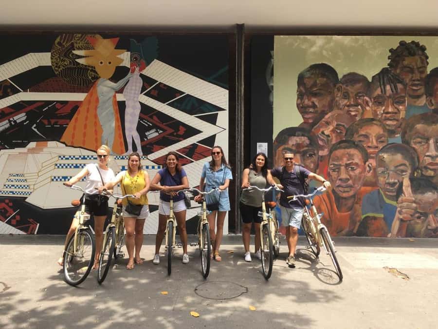 Rio de Janeiro: Guided Bike Tours in Small Groups - The guides and the pace on city streets