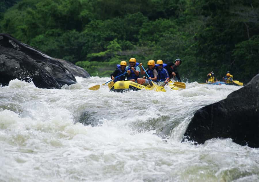Rio de Janeiro: Guided River Rafting Tour - A home-style lunch after the water