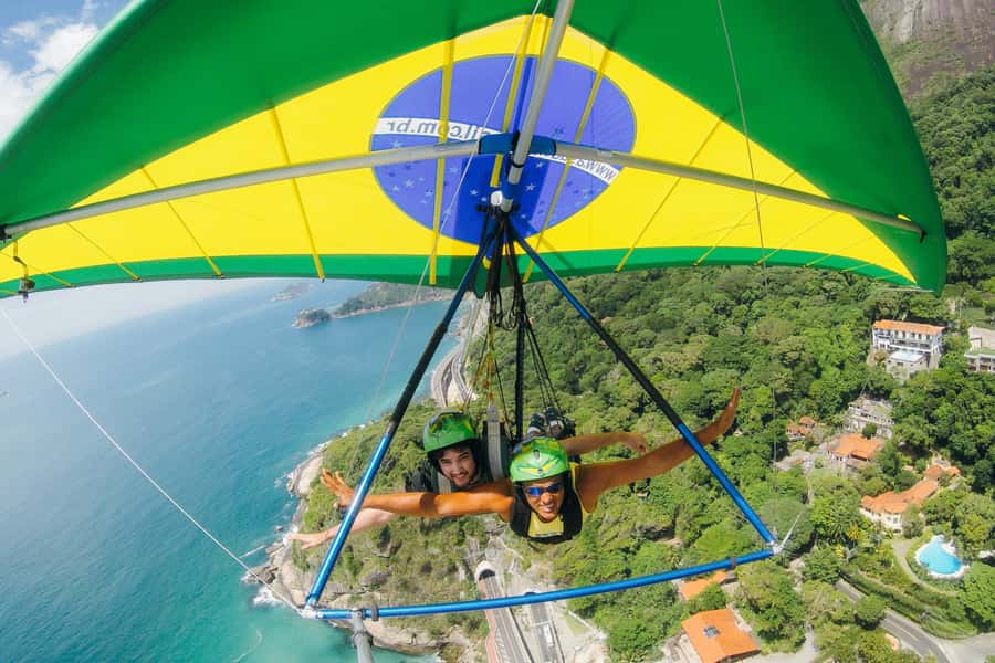Rio de Janeiro: Hang Gliding Tandem Flight - Safety preparation before takeoff