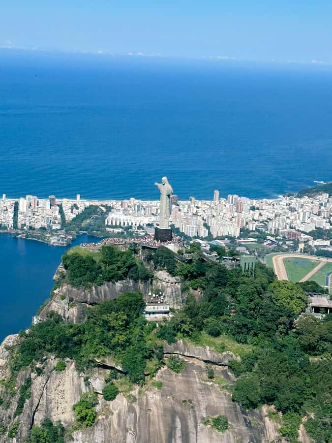 Rio de Janeiro: Helicopter Flight Christ the Redeemer 30 min - Rodrigo de Freitas Lagoon and Jockey Club Brasileiro