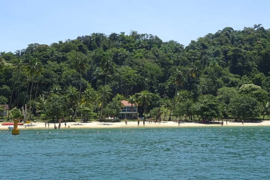 Rio de Janeiro: Ilha Grande with Boat Tour & Optional Lunch - What to pack for the boat and beach stops