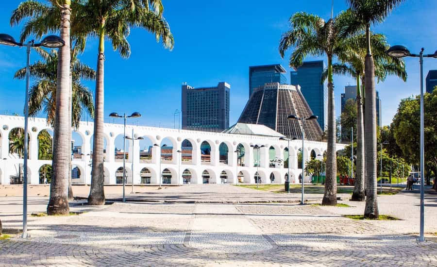 Rio de Janeiro: Lapa and Santa Teresa with Tram Ride - Timing, languages, and practical concerns