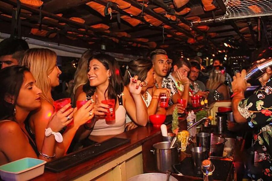 Rio de Janeiro: Late Night Boat Party with DJ and Dancing - Booking and cancellation details