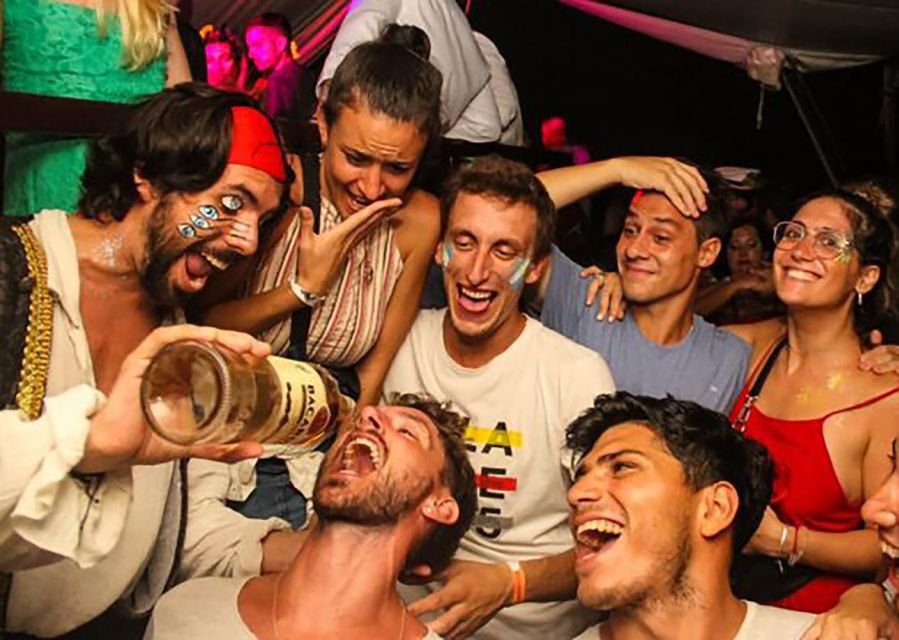 Rio de Janeiro: Late Night Boat Party with DJ and Dancing - A nightclub on the water in Rio