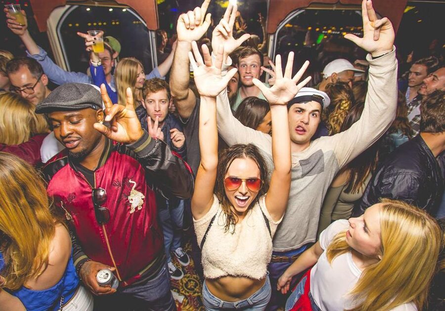 Rio de Janeiro: Late Night Boat Party with DJ and Dancing - Rain, safety, and comfort