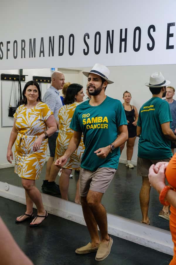 Rio de Janeiro: Local Experience in Forró dance - Languages, timing, and booking flexibility