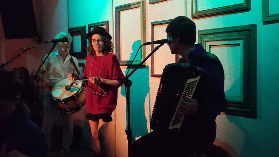 Rio de Janeiro: Local Experience in Forró dance - Riding together to a real local club