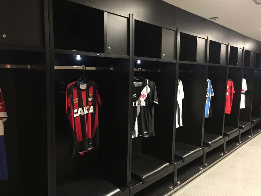 Rio de Janeiro: Maracanã Stadium Behind the Scenes Tour - Hotel pickup and the ride to the stadium