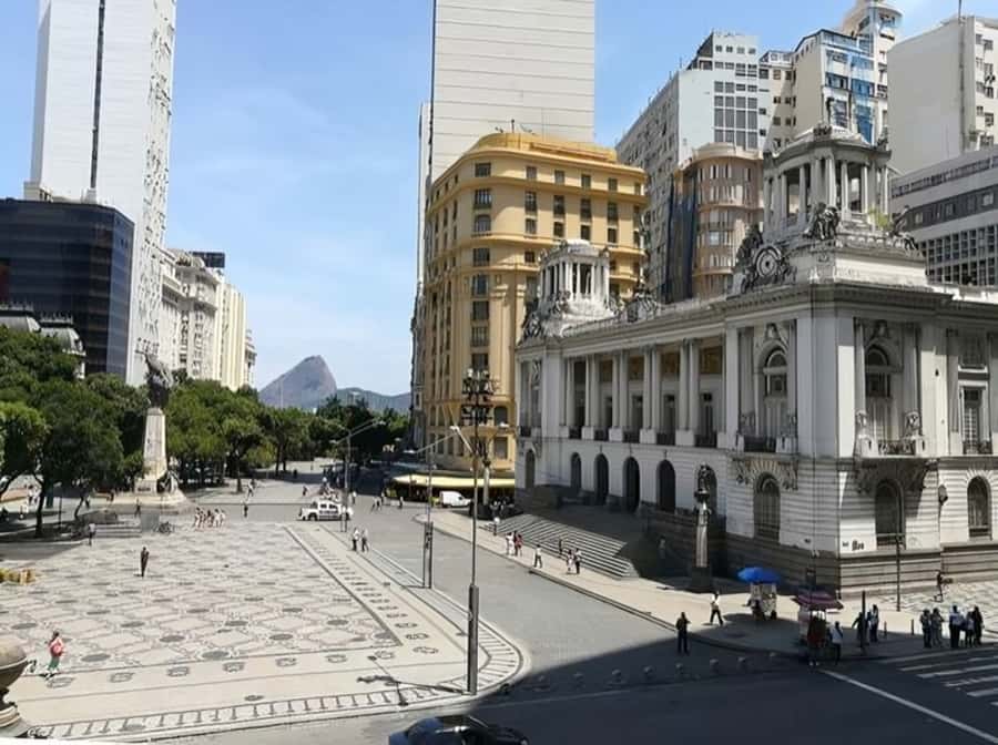 Rio de Janeiro : Must-See Sites Walking Tour With A Guide - Centro, where old and new Rio meet