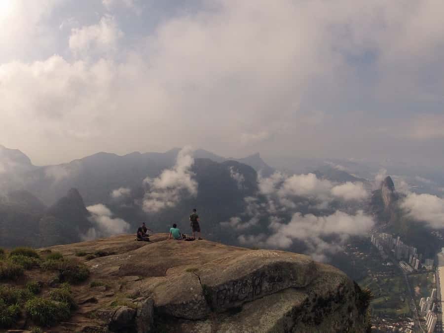 Rio de Janeiro: Pedra da Gavea Adventure Hike - Rappelling down the rock section