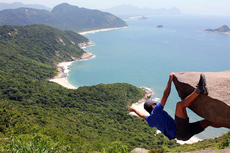 Rio de Janeiro: Pedra do Telegrafo Hike & Grumari Beach Tour - The 6 a.m. start and ride to Barra de Guaratiba