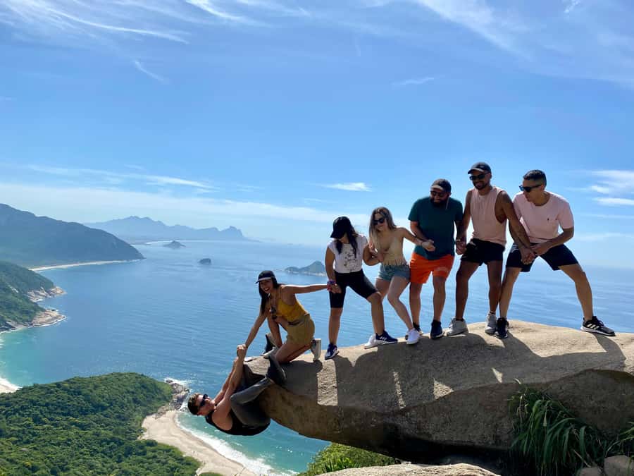 Rio de Janeiro: Pedra do Telégrafo trail and beach stop - What to pack for the trail and beach