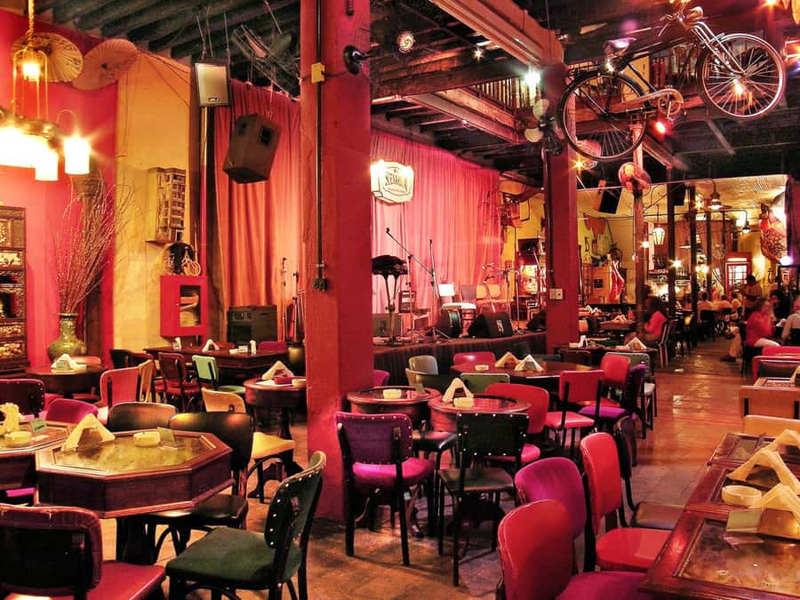 Rio de Janeiro: Rio Scenarium Entrance, Dinner, and Open Bar - Live samba, forró, and MPB on the program