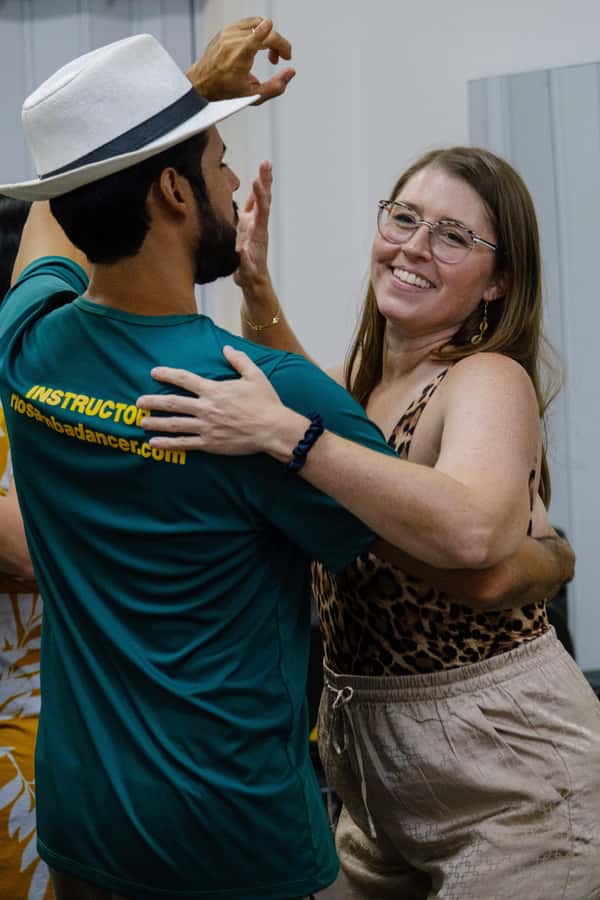 Rio de Janeiro: Samba Class and Samba Night Tour - Clothing, comfort, and confidence