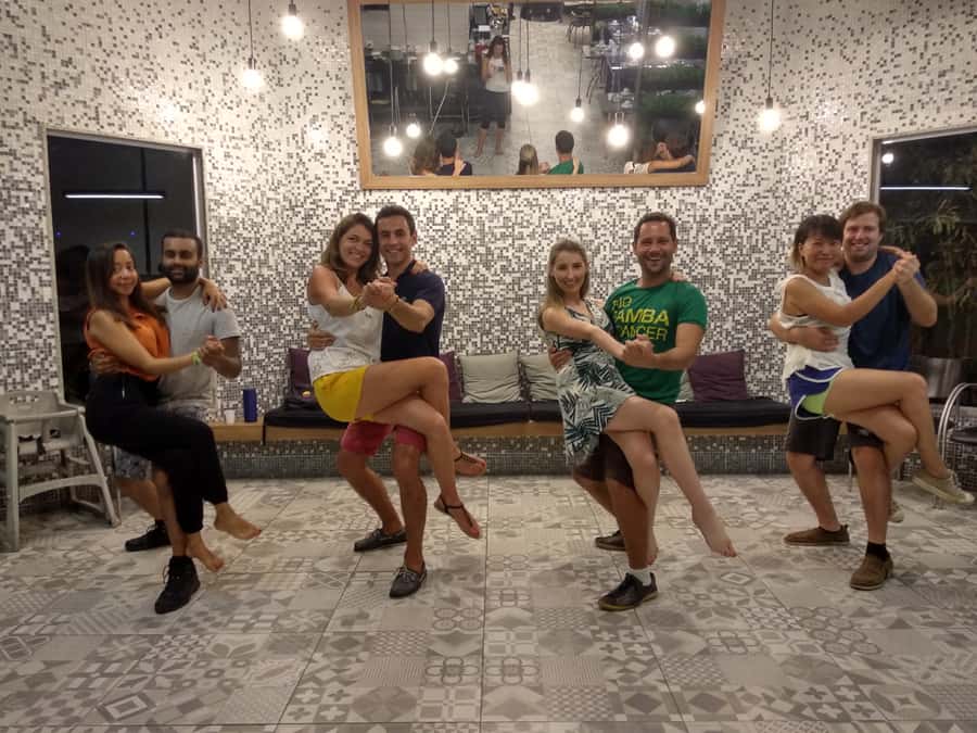 Rio de Janeiro: Samba Class in Copacabana - Carnival touches and photo opportunities