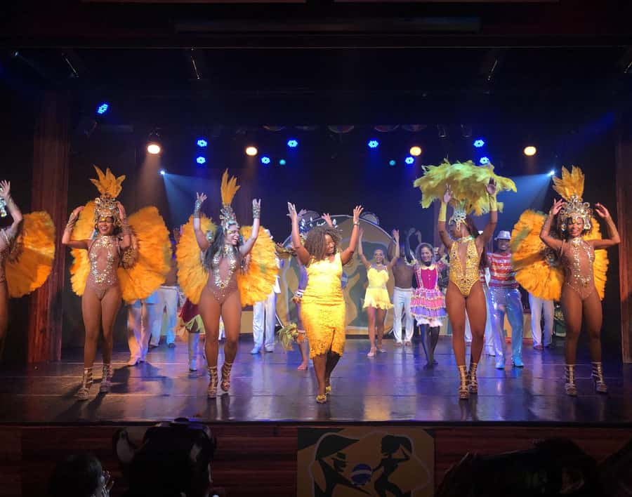 Rio de Janeiro: Samba Show Admission & Transfer - What the full evening feels like