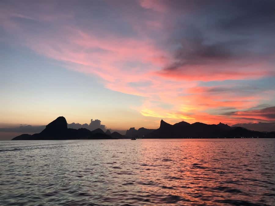 Rio de Janeiro: SpeedBoat Tour - Sunset with Beer - Adão Beach and the swimming option