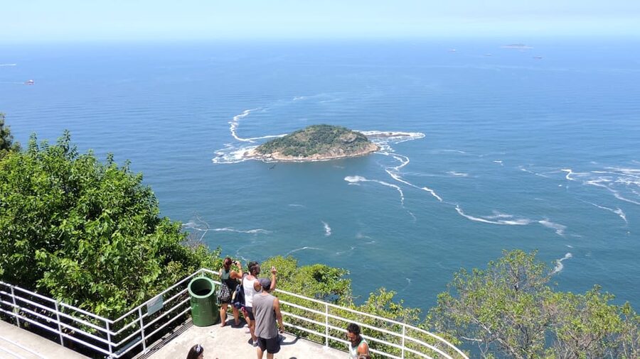 Rio de Janeiro: Sugar Loaf with Lunch and Helicopter Flight - Brazilian barbecue lunch between the major sights