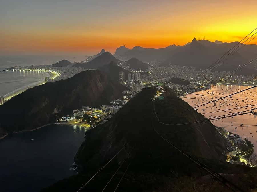 Rio De Janeiro: SUGARLOAF MOUNTAIN HIKE & CLIMB - Starting in Urca and entering the forest