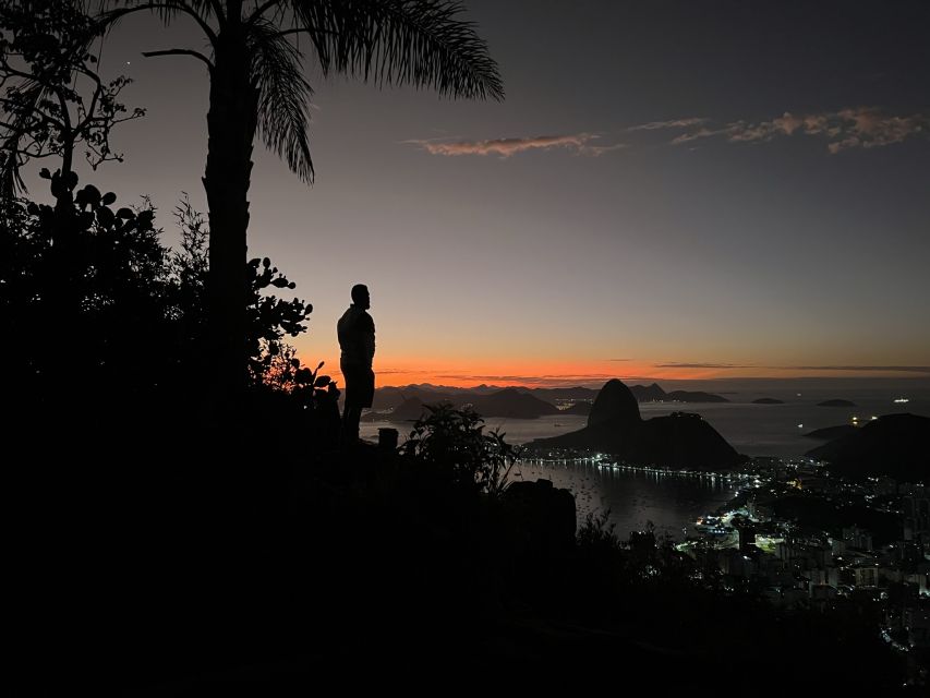 Rio de Janeiro: Sunrise Lookout and Christ the Redeemer Tour - Guides, photos, and the group experience