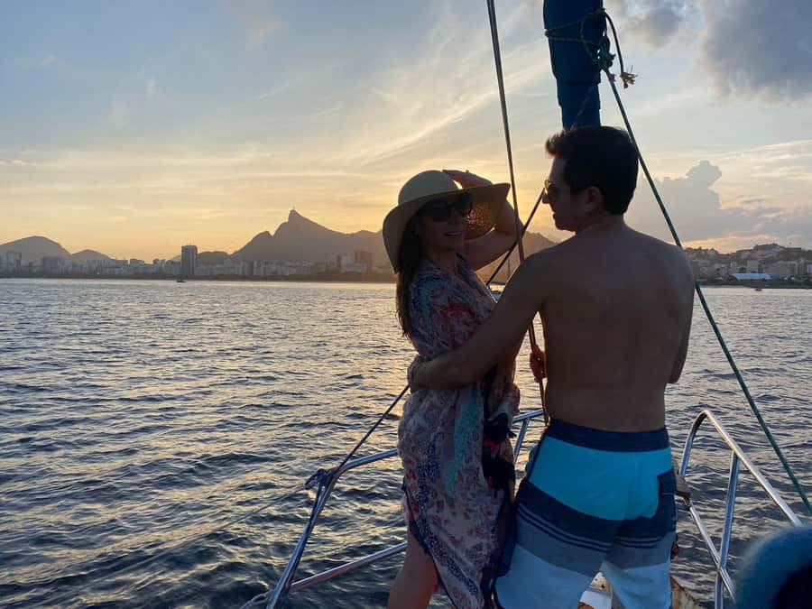 Rio de Janeiro: Sunset Sailboat Tour with Open Bar - Why Rio looks different from Guanabara Bay