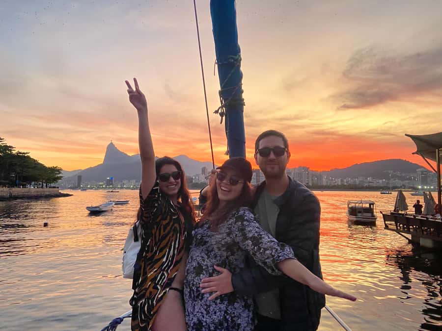 Rio de Janeiro: Sunset Sailboat Tour with Open Bar - What the $57 price really buys you