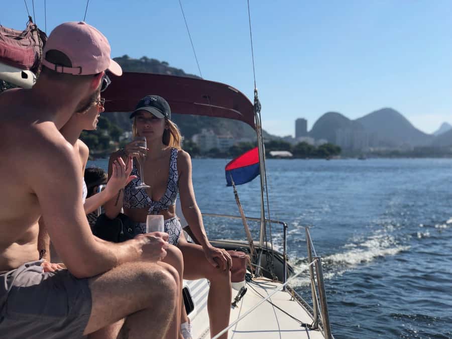 Rio de Janeiro: Sunset Sailing Tour - Sugarloaf, Christ the Redeemer, and the sunset hour