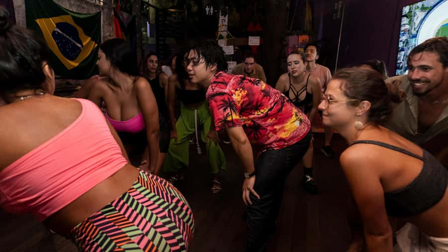 Rio Experience: Caipirinha Workshop (2 Caipis) + Funk Class - Continuing from Copacabana to Friday-night Lapa