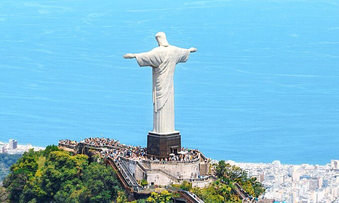 Rio Express: Christ the Redeemer and Sugarloaf Mountain - Two Rio icons before lunch