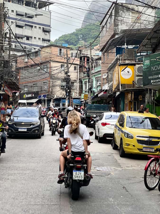 Rio: Favela Rocinha Tour with Local Guide & Secret Spots - How to prepare for the 150-minute visit